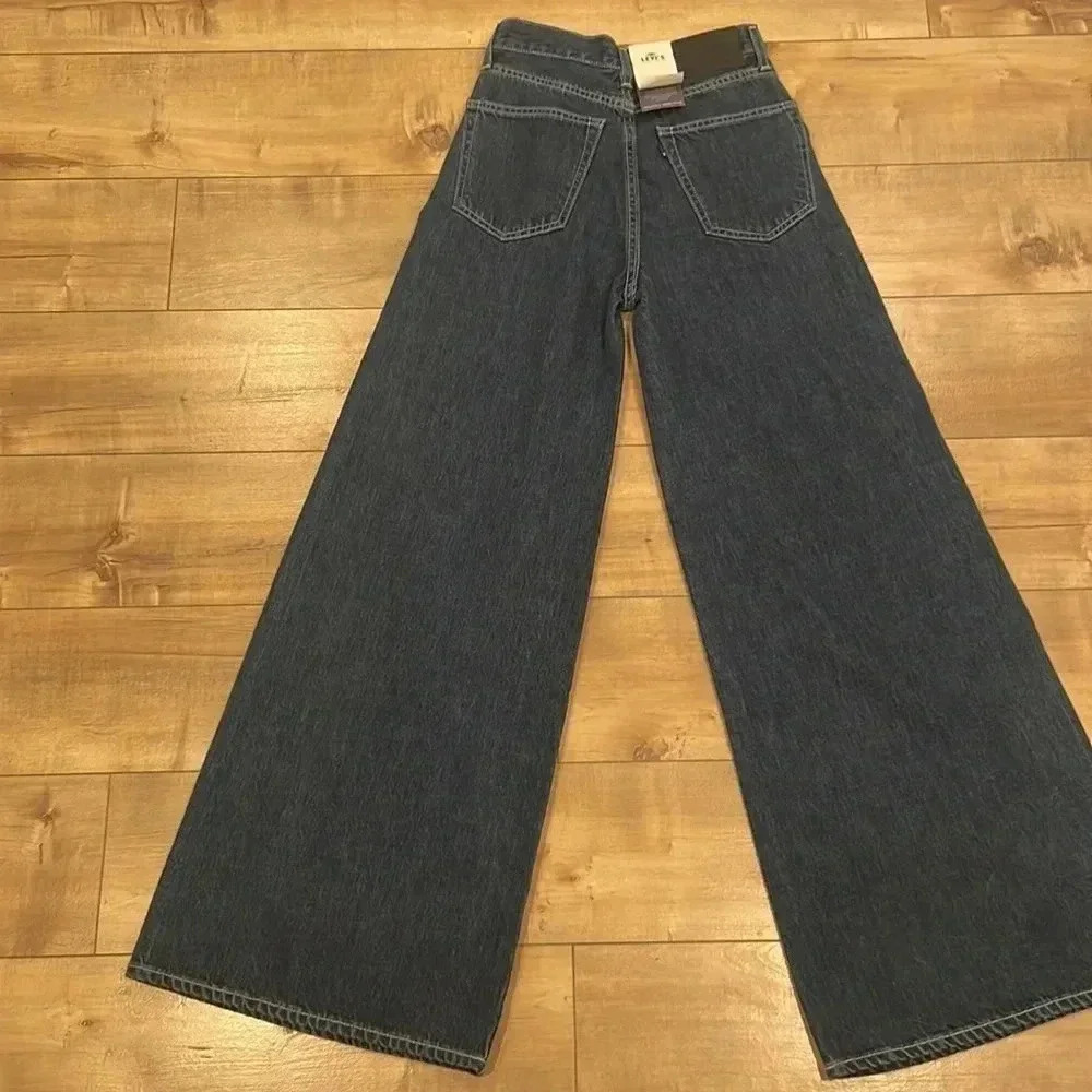 NWT $168 Levi’s Full Flare Women’s Jeans High Rise Organic Cotton Sz 25 x 31 - Picture 9 of 10